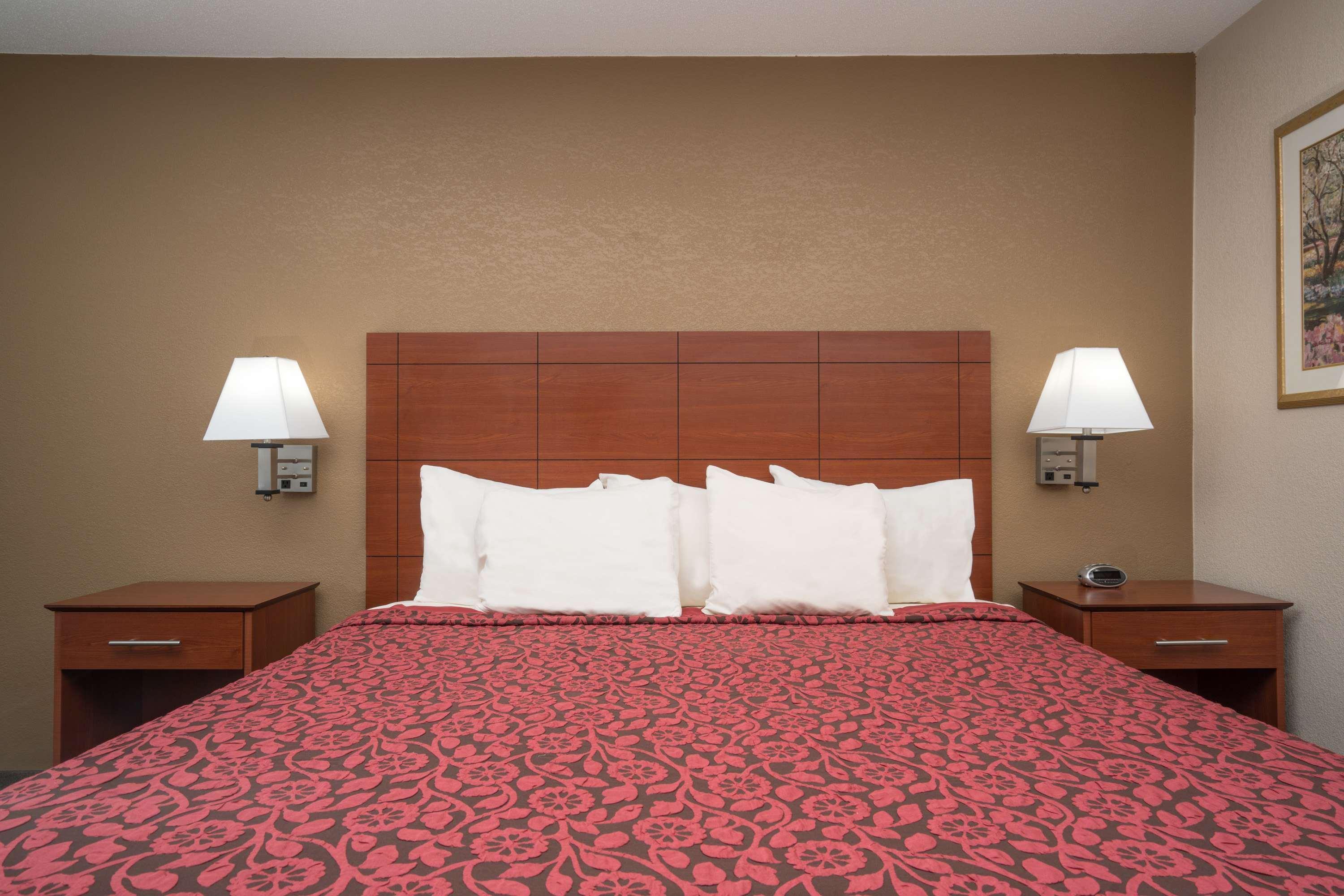 Days Inn By Wyndham Mankato Buitenkant foto